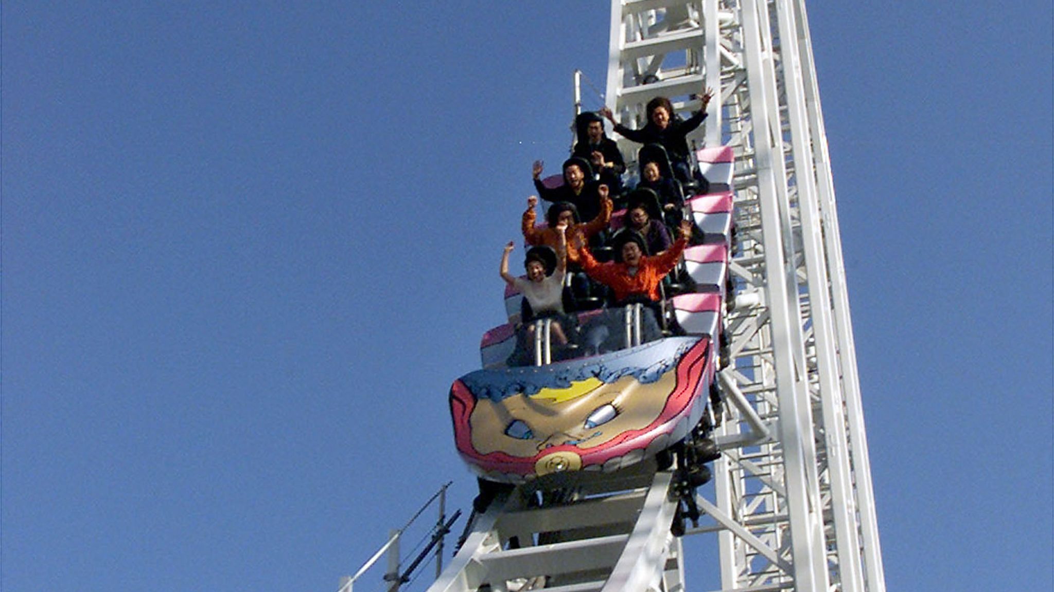 Roller Coaster Shut Down After Riders Report Broken Bones Whythepodcast 